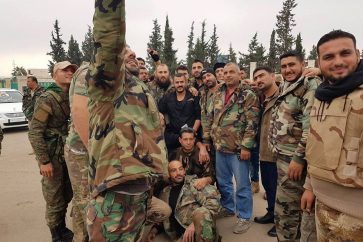 Soldados sirios en una pausa de los combates