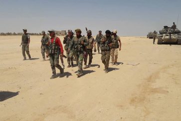soldados-sirios-desierto-suweida