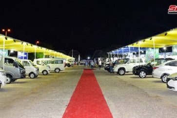 Exposición de vehículos en Latakia