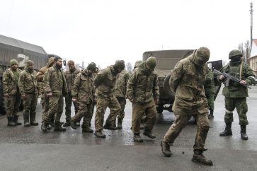 soldados-ucranianos-rinden
