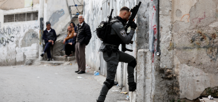  <a href="https://spanish.almanartv.com.lb/718676">Palestina: El gobierno israelí quiere castigar a las familias de los combatientes palestinos y fortalecer los asentamientos</a>