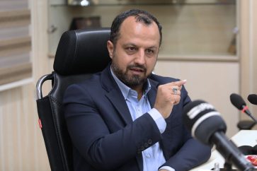 El ministro de Economía de Irán, Ehsan Janduzi