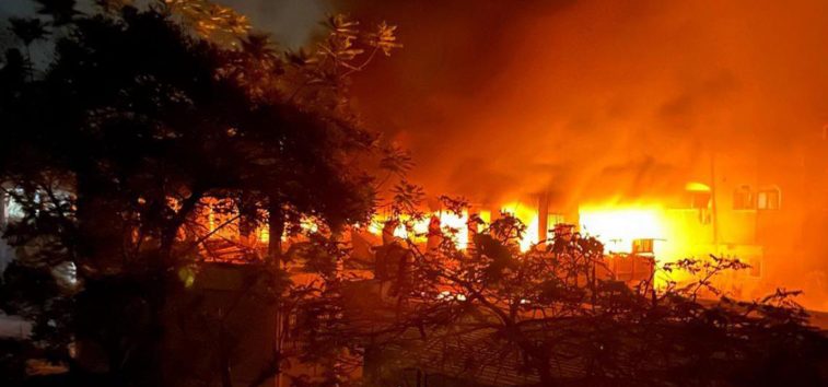  <a href="https://spanish.almanartv.com.lb/1209892">Genocidio a Gaza: decenas de mártires y heridos en la continua agresión israelí</a>