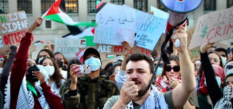  <a href="https://spanish.almanartv.com.lb/1243959">Líder de protesta pro-palestino demanda al gobierno de Trump por 20 millones de dólares</a>